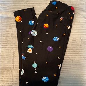 LuLaRoe Space theme leggings